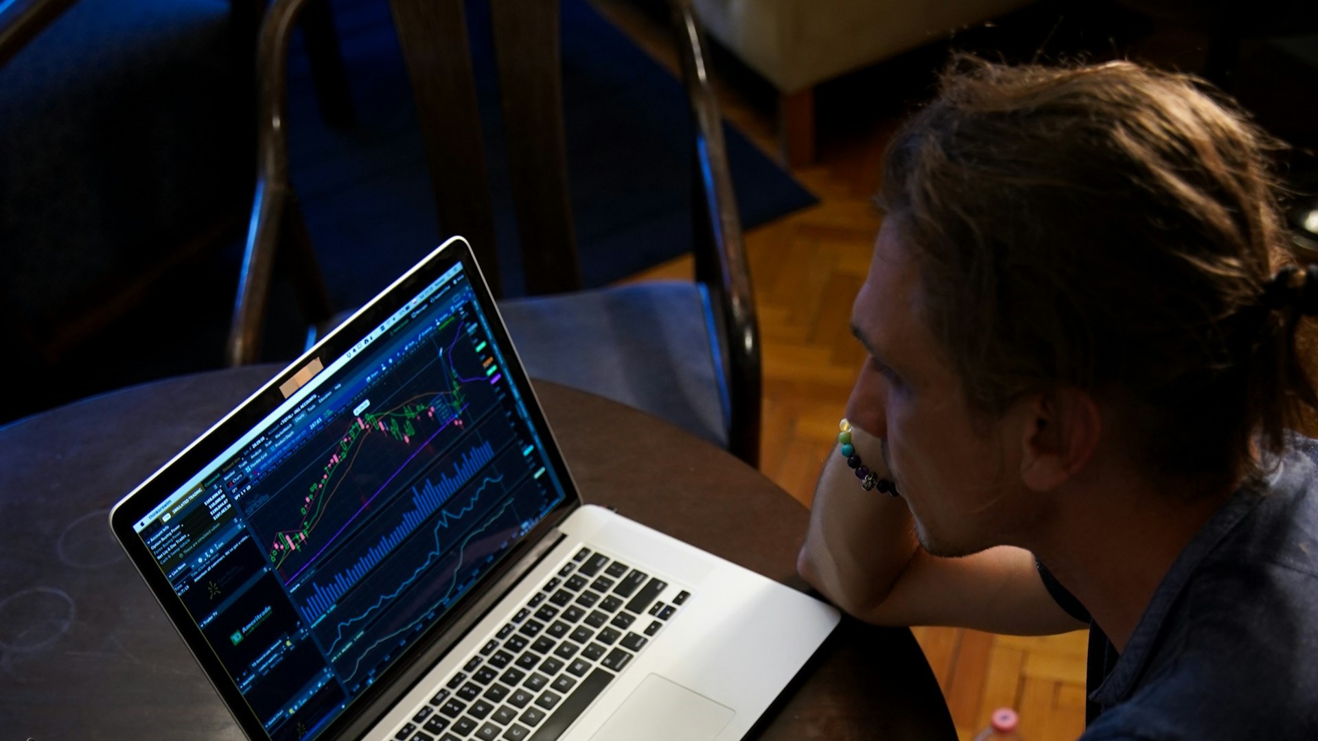 В России изменили условия работы компаний по исследованию товарных рынков