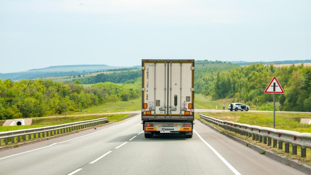 На дорогах Ленобласти могут ввести систему «Платон»  