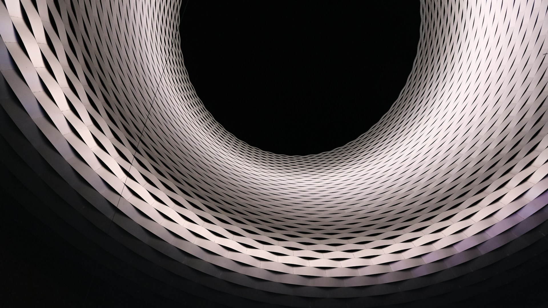 Новости компаний: Central Properties, «Балт Галф Шиппинг», «Горэлектротранс»