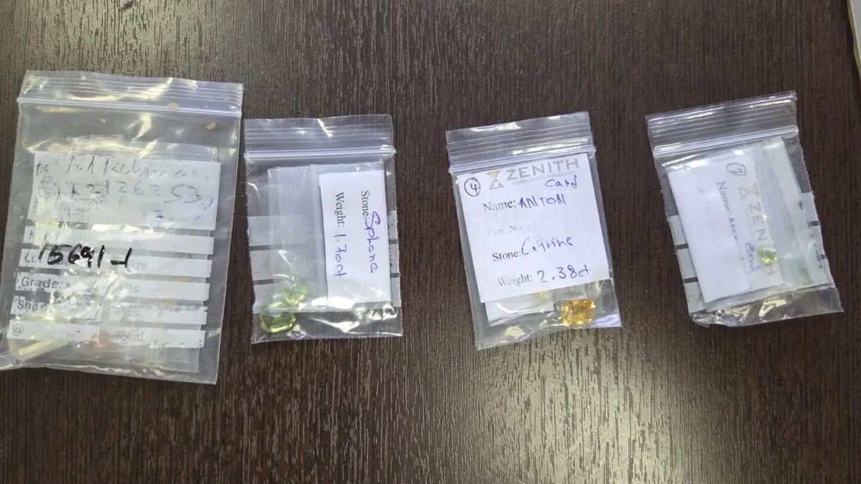 В Петербурге пресекли контрабанду полудрагоценных камней на 3,4 млн рублей