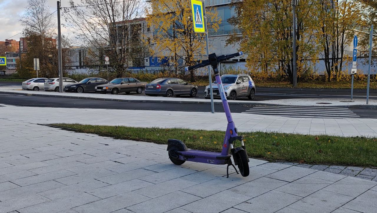 В Петербурге завершился сезон проката электросамокатов