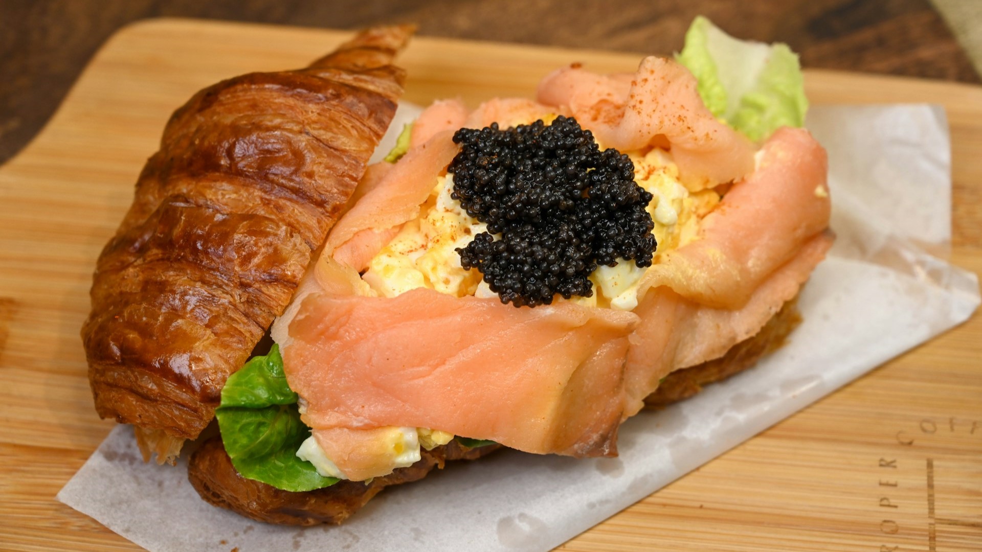 Глава Росрыболовства не ожидает снижения цен на черную икру