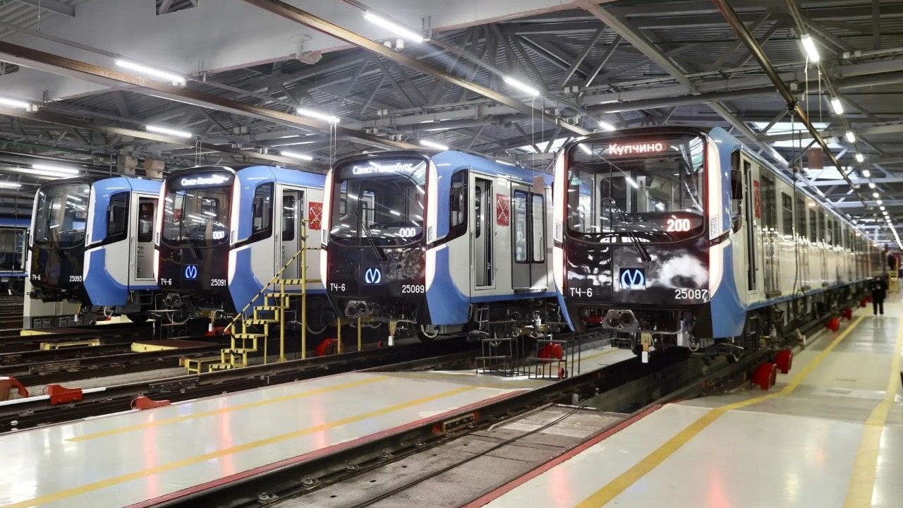 В Петербурге запустили юбилейный 50-й поезд метро «Балтиец»