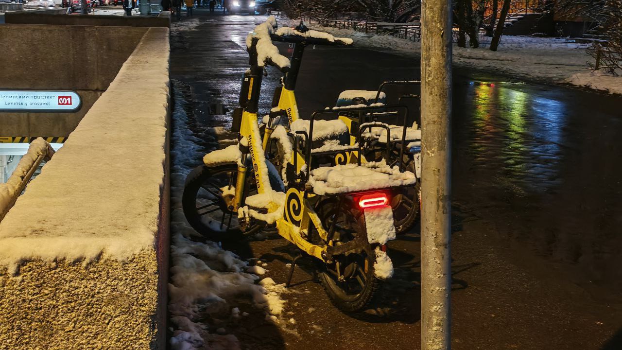 Курьерам в Петербурге могут запретить ездить на электровелосипедах зимой