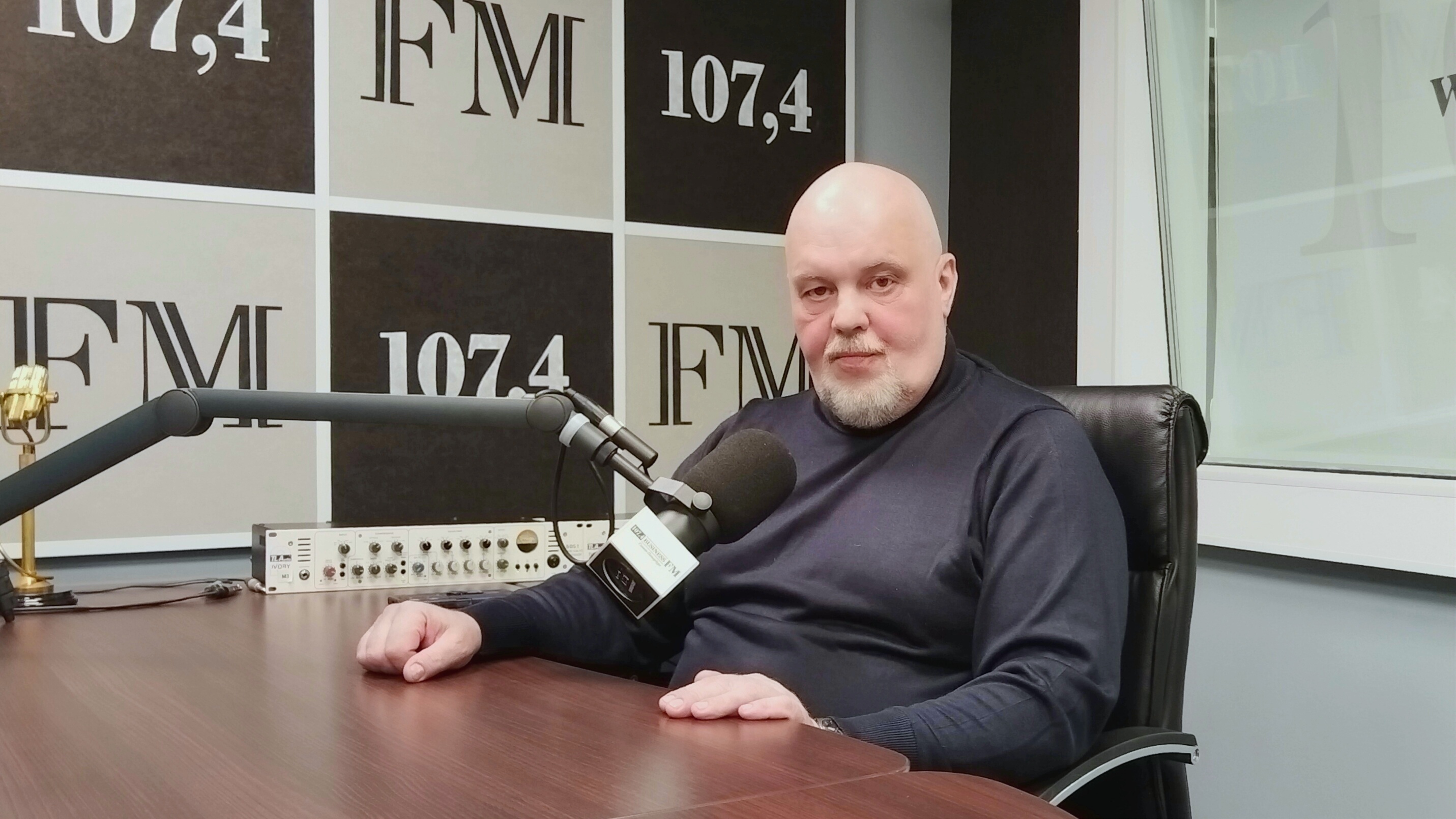 Юрий Вейков: ДТП с самокатами, платная парковка, проблемы такси